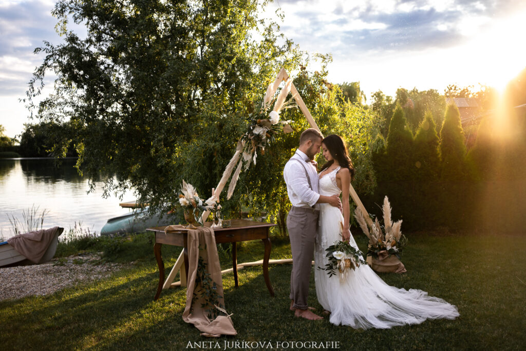 Svatební fotograf Brno - boho svatba